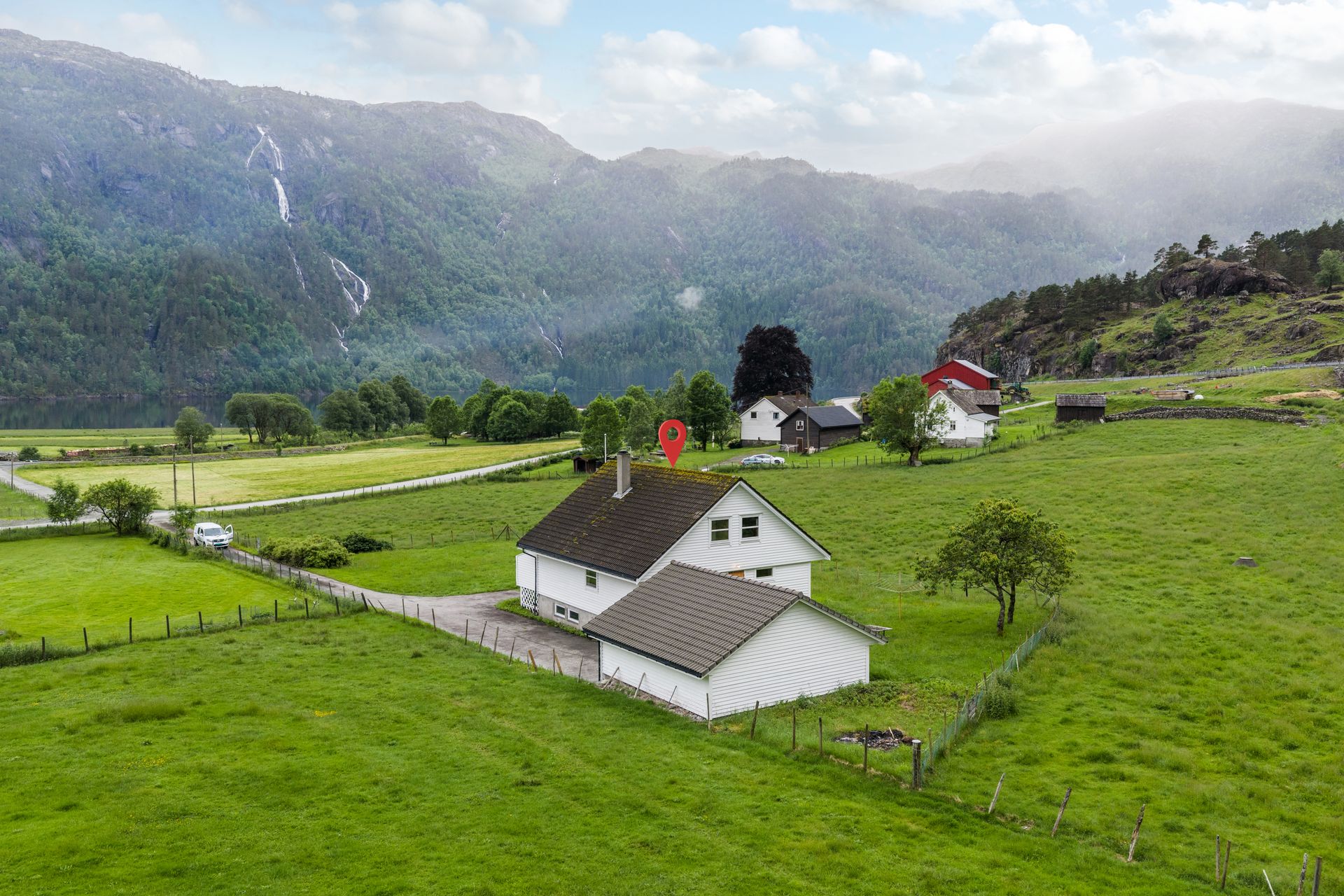 Velkommen til Rullestadvegen 50. Foto: Vestbris.. Bilde nummer 1 av 3