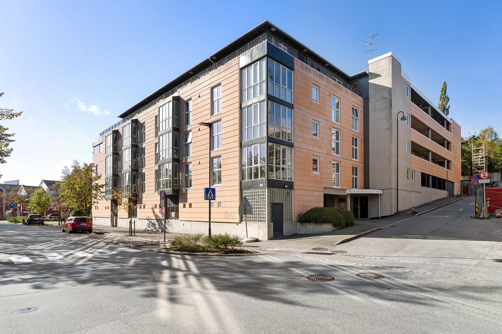 Meget sentral beliggenhet med gangavstand til alt Sandnes sentrum har å by på.. Bilde nummer 3 av 3