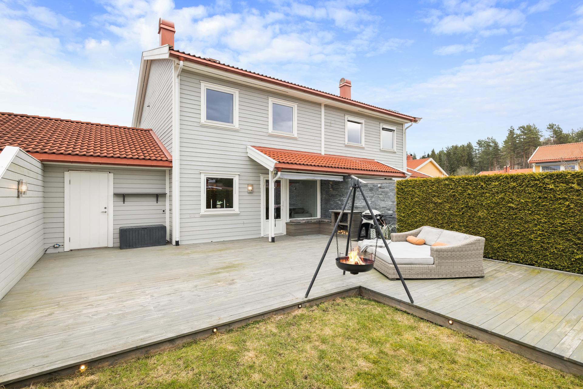 Velkommen til Moholtveien 4! Foto: Normann Foto AS. Bilde nummer 1 av 3