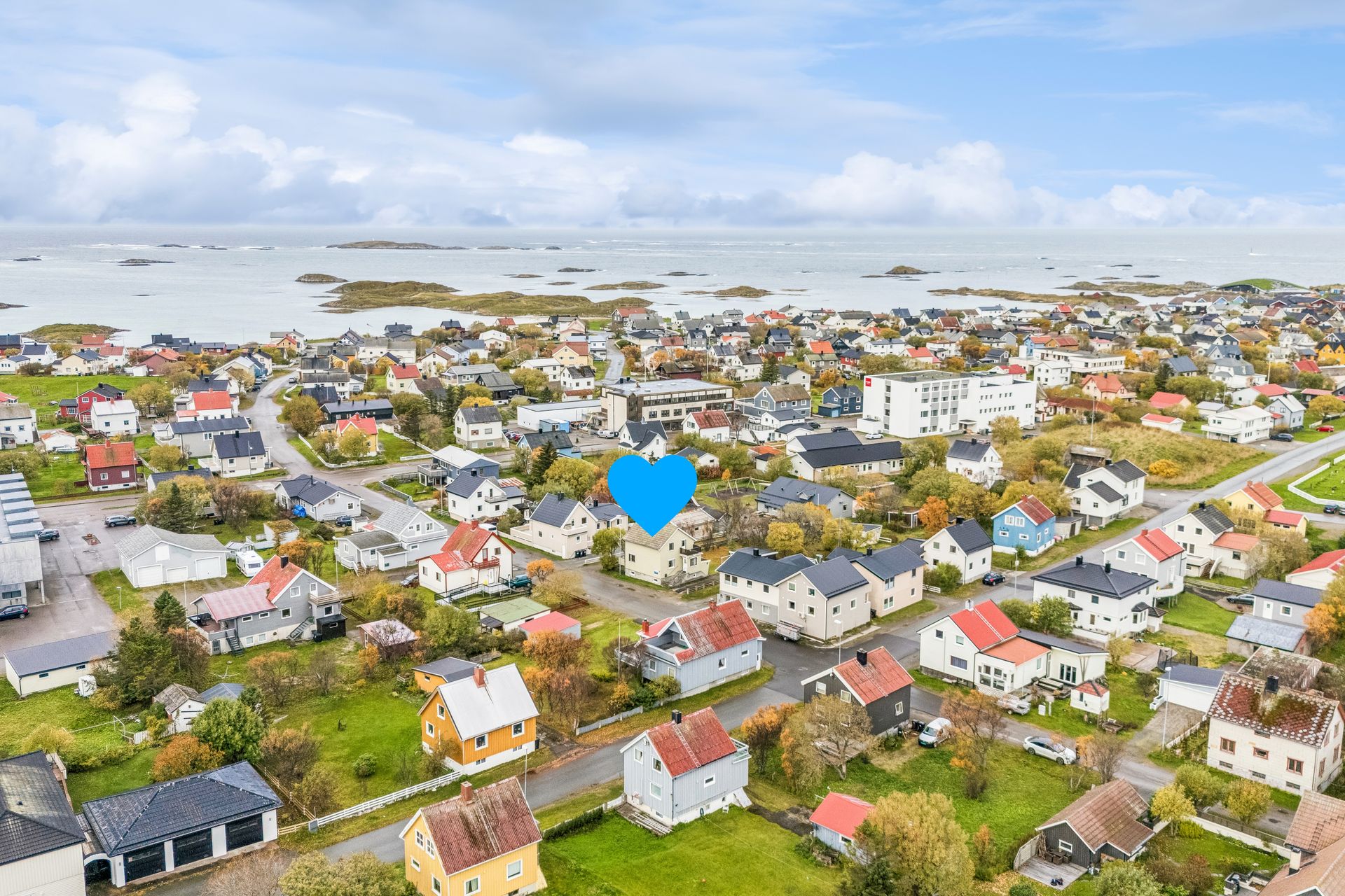 Sentral beliggenhet på Andenes med kort avstand til både fasiliteter og kystnatur.. Bilde nummer 2 av 3