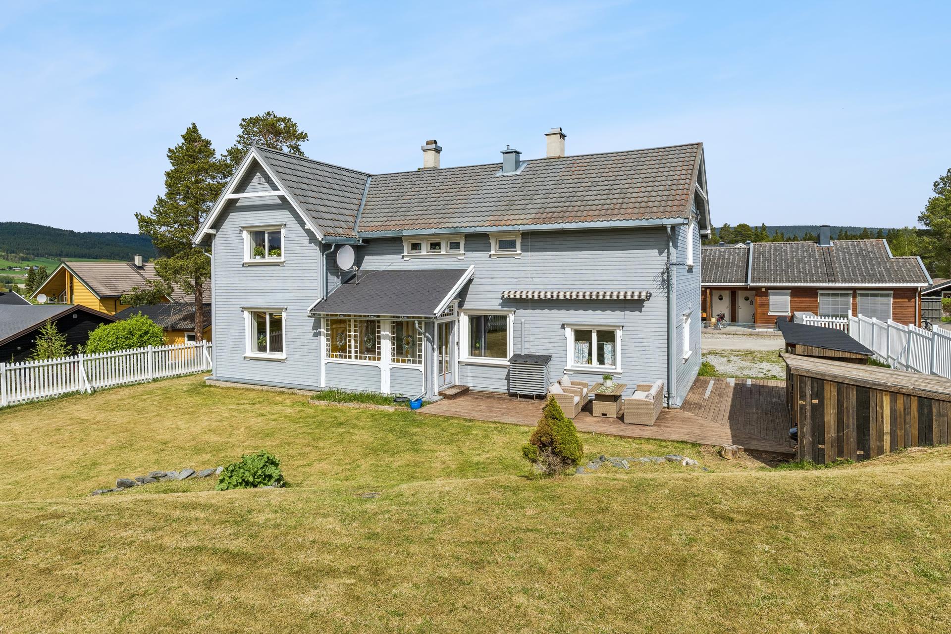 Meget sentralt beliggende boligeiendom i rolig gate. Foto: Martin Rindalsholt v/Efkt Norge AS. Bilde nummer 2 av 3