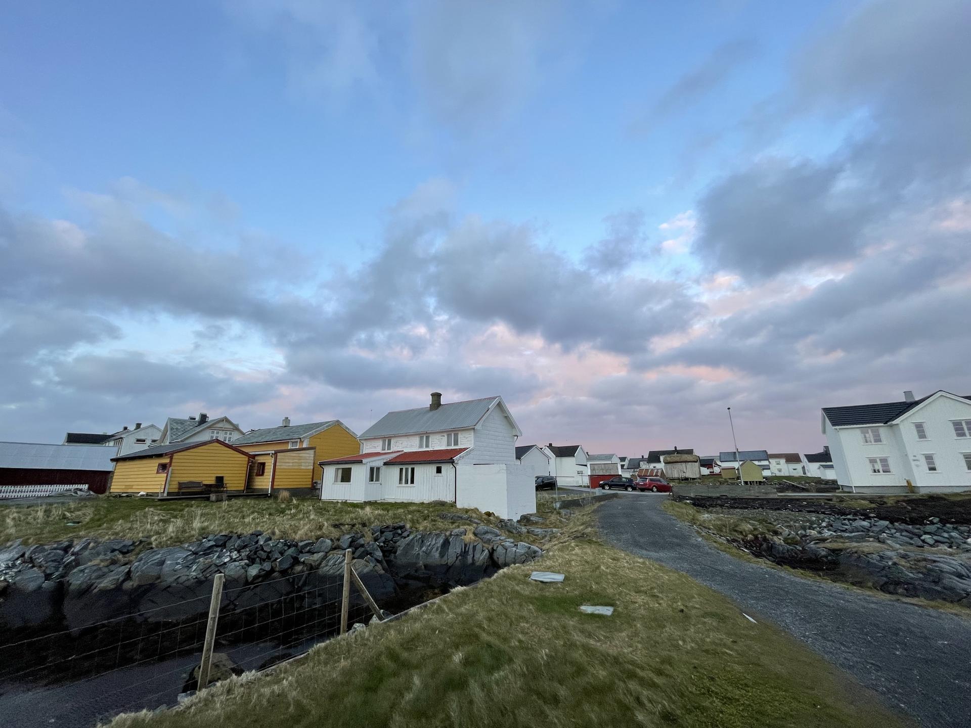 EiendomsMegler 1 presenterer Valen 9. Bilde nummer 1 av 3