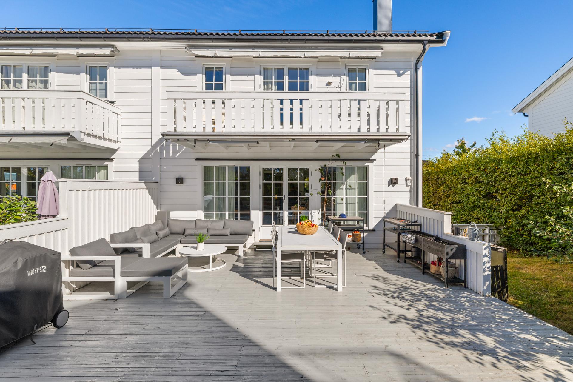 Meget attraktiv og familievennlig halvpart av vertikaldelt tomannsbolig på 187 m² fra 2005.. Bilde nummer 3 av 3