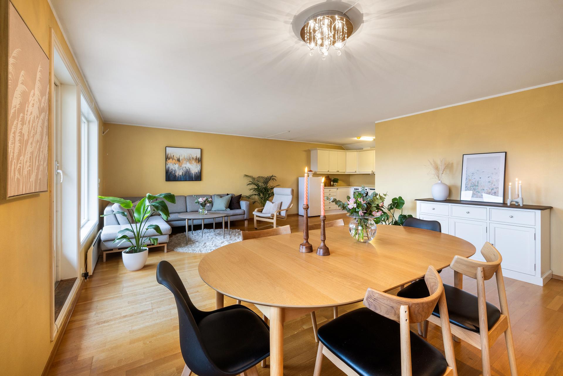 Velkommen til Sundgata 7! Foto: Normann Foto AS v/Morten Normann Larsen.. Bilde nummer 1 av 3