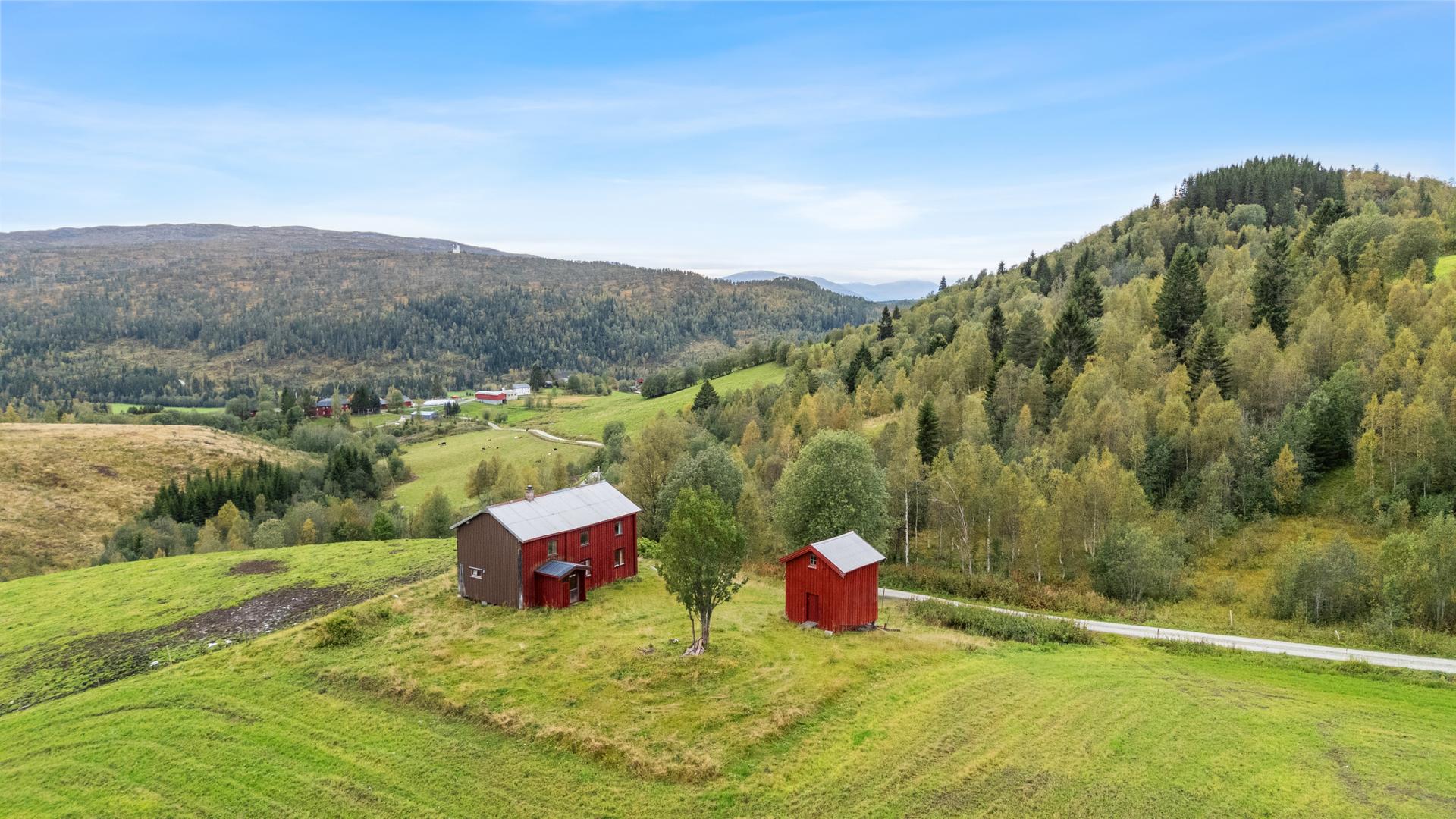 Eiendommen gir en sjelden følelse av frihet og ro.. Bilde nummer 2 av 3