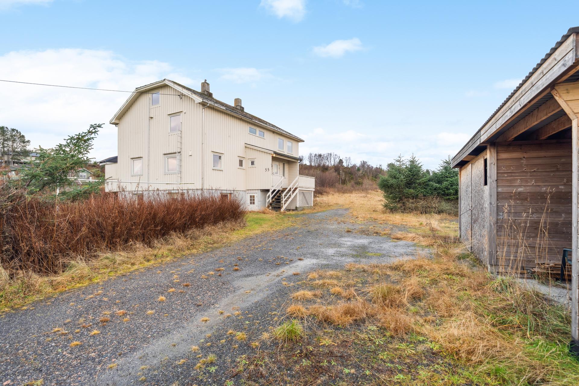 Stor tomt med fin beliggenhet på Gossen. Bilde nummer 3 av 3