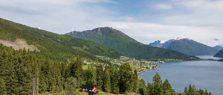 Vesletun, BALESTRAND - View 2