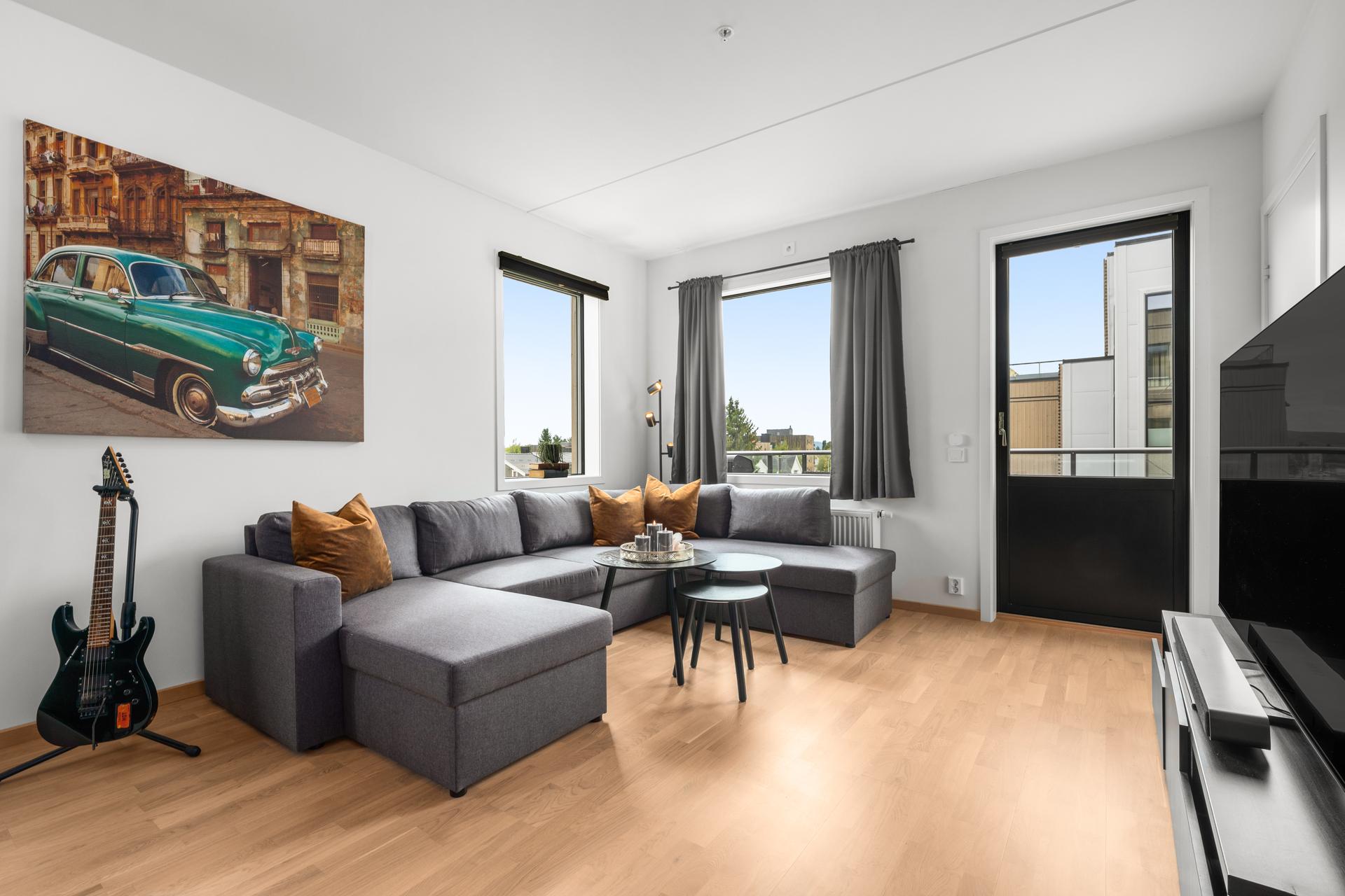 Velkommen til Nannestadvegen 526! Foto: [Fotograf eller fotofirma]. Bilde nummer 1 av 3