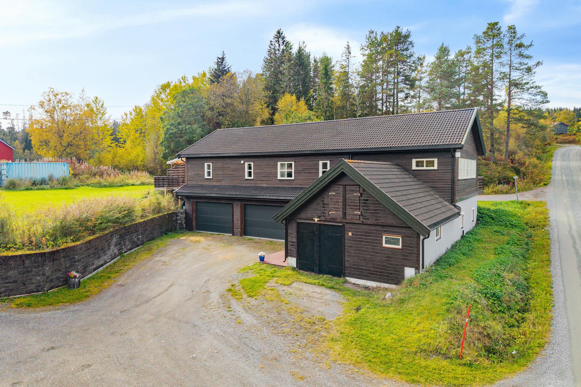 Eiendomsmegler 1 ved Morten Løvseth presenterer: Forbordvegen 328! (Foto: Julian Nonstad). Bilde nummer 1 av 3