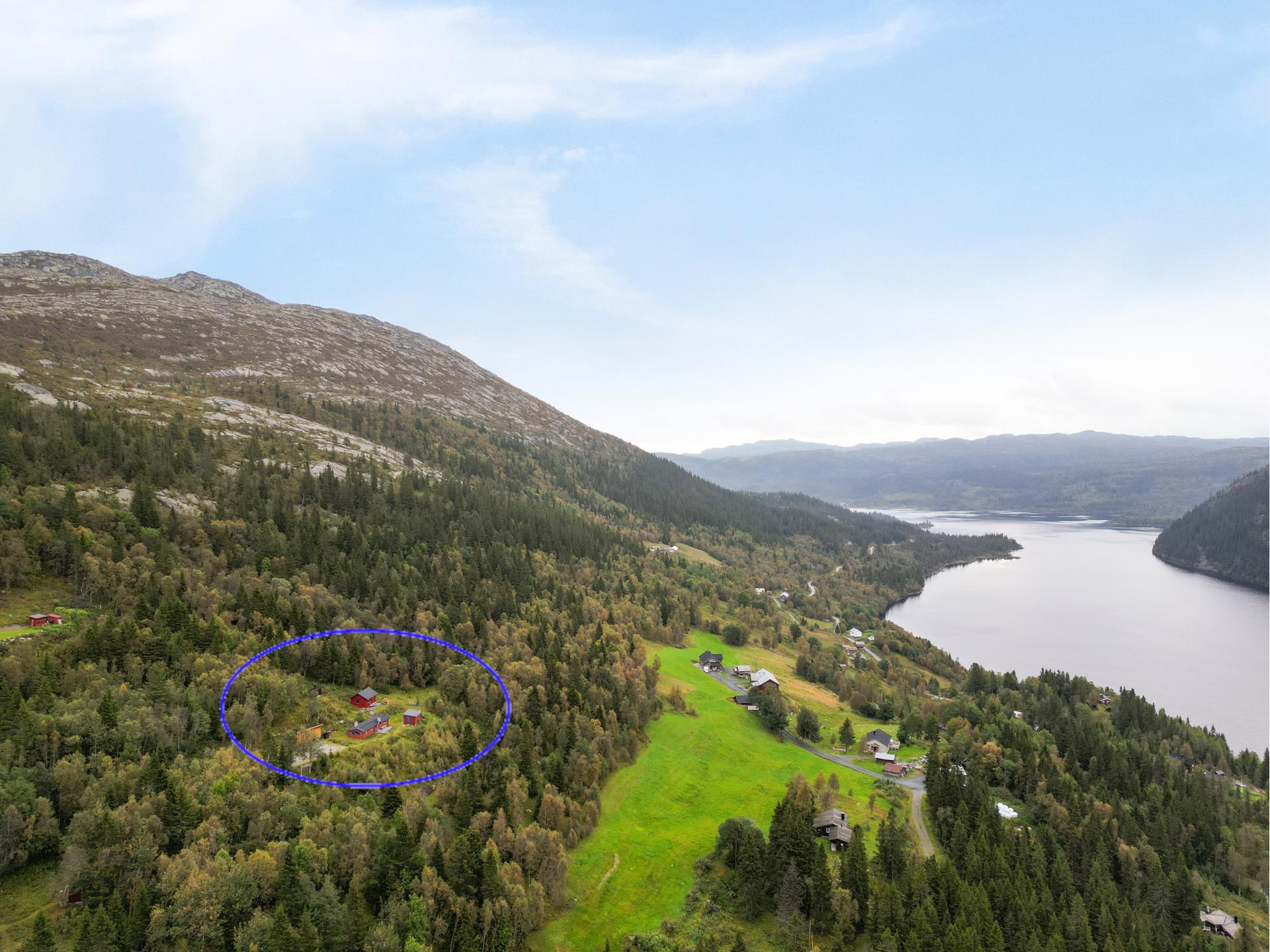 EiendomsMegler 1 v/Ann Helén Jamtveit presenterer Heddevassvegen 61! . Bilde nummer 1 av 3