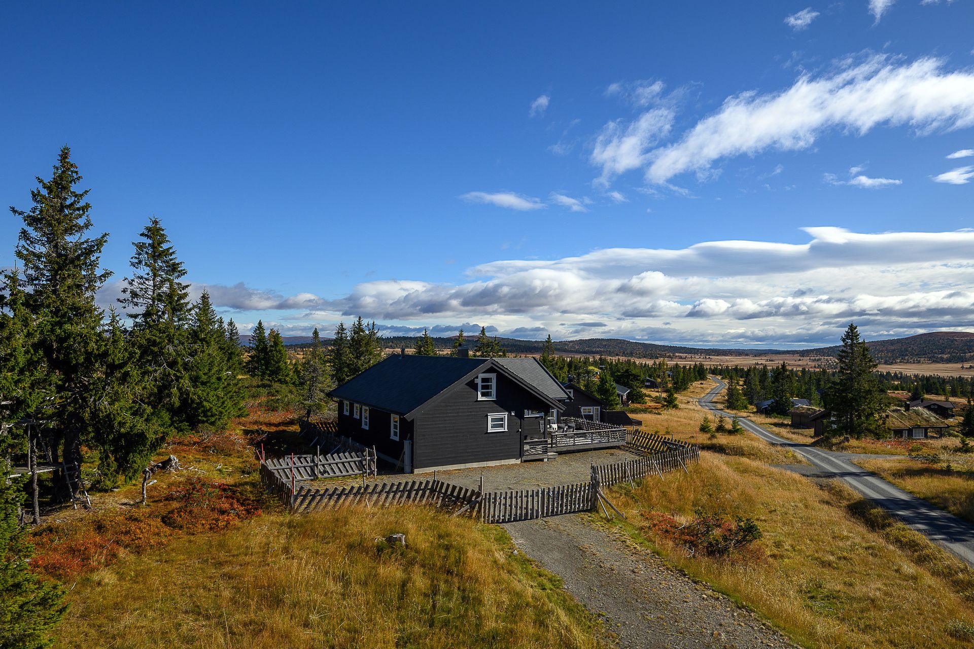 Velkommen til Sjusjøen-Pihl 118! Foto: Lars Marius Bækkevold.. Bilde nummer 1 av 3