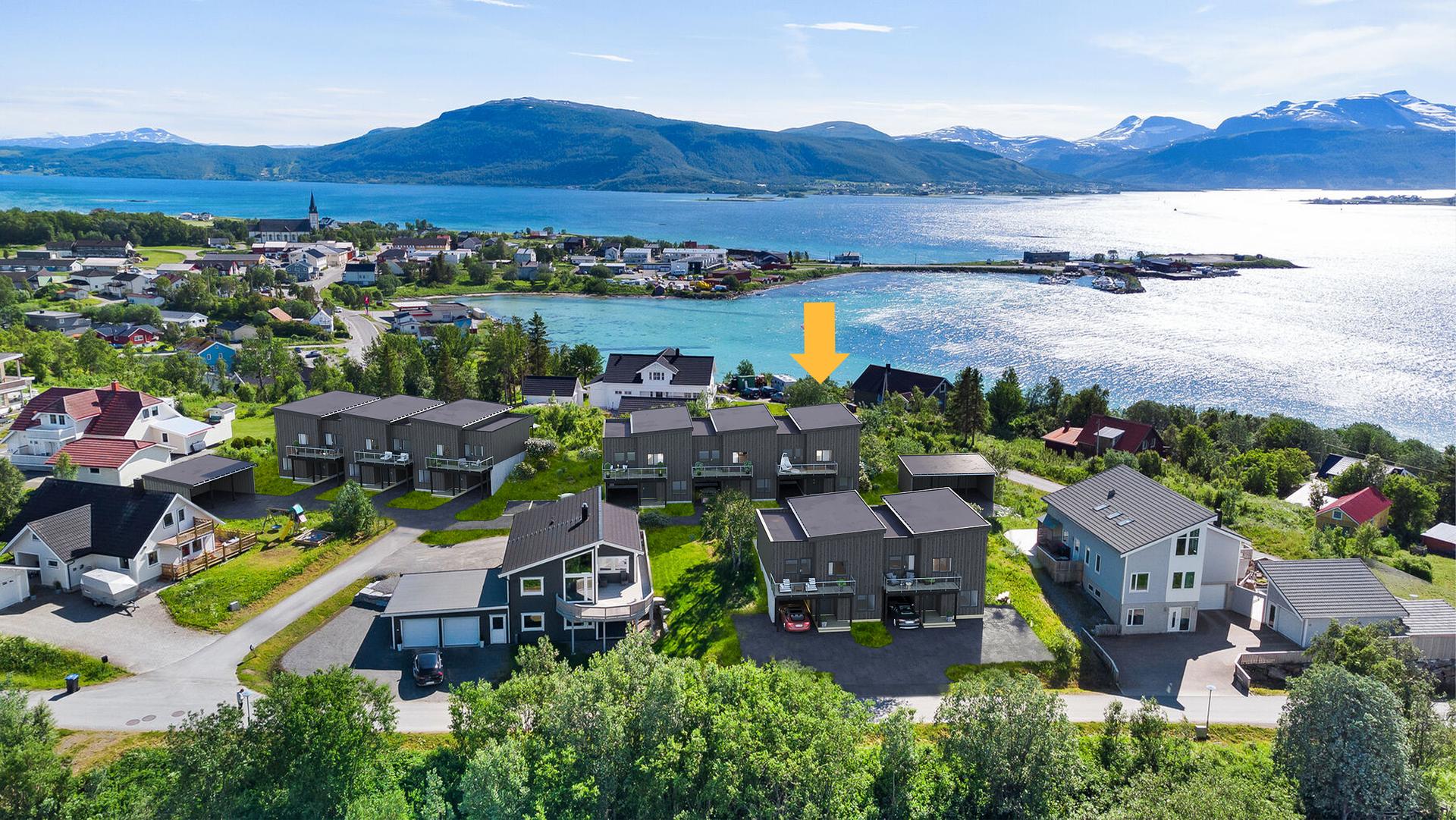 EiendomsMegler 1 v/ Bente Norhild Larsen har gleden av å ønske velkommen til Utsikten 4 A! Nybygd rekkehus i 2026 . Bilde nummer 1 av 3