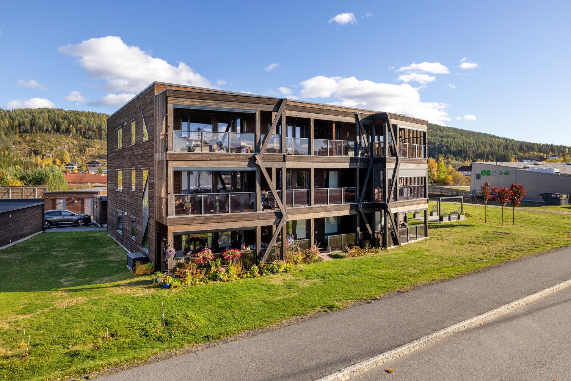 Moderne 4-roms leilighet fra 2020 i Elvedalen Borettslag med heis og garasjeplass.. Bilde nummer 2 av 3