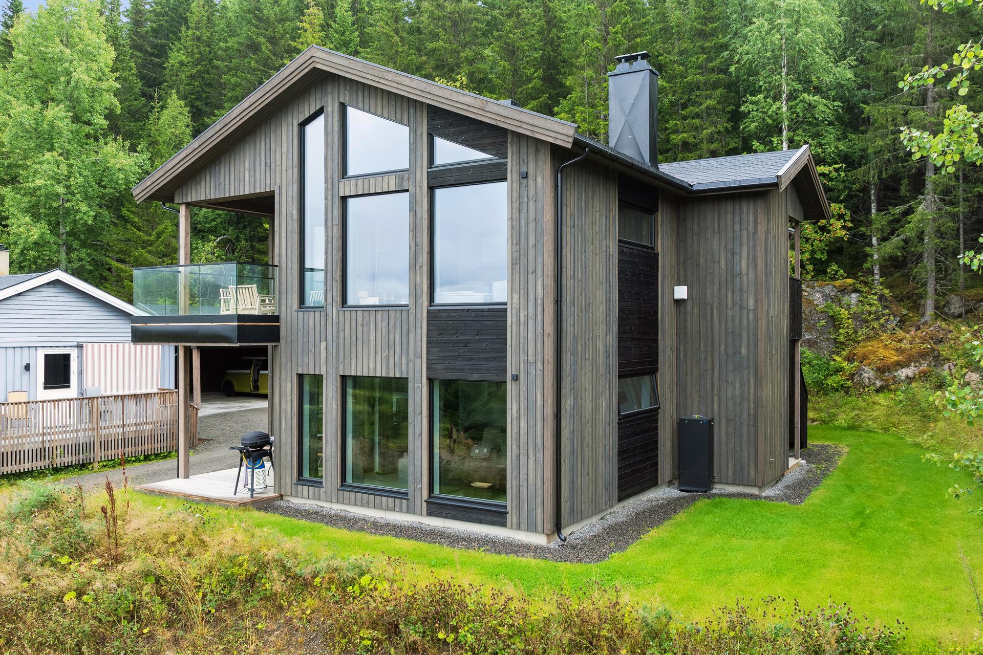 Velkommen til Bergevegen 55B! Foto: Johan Anderson for EFKT Norge. Bilde nummer 1 av 3