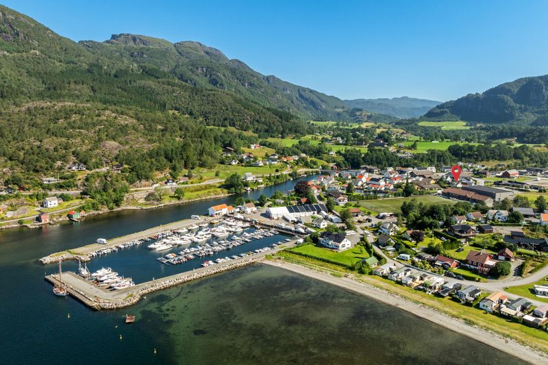Kyrkjehølsvegen 13