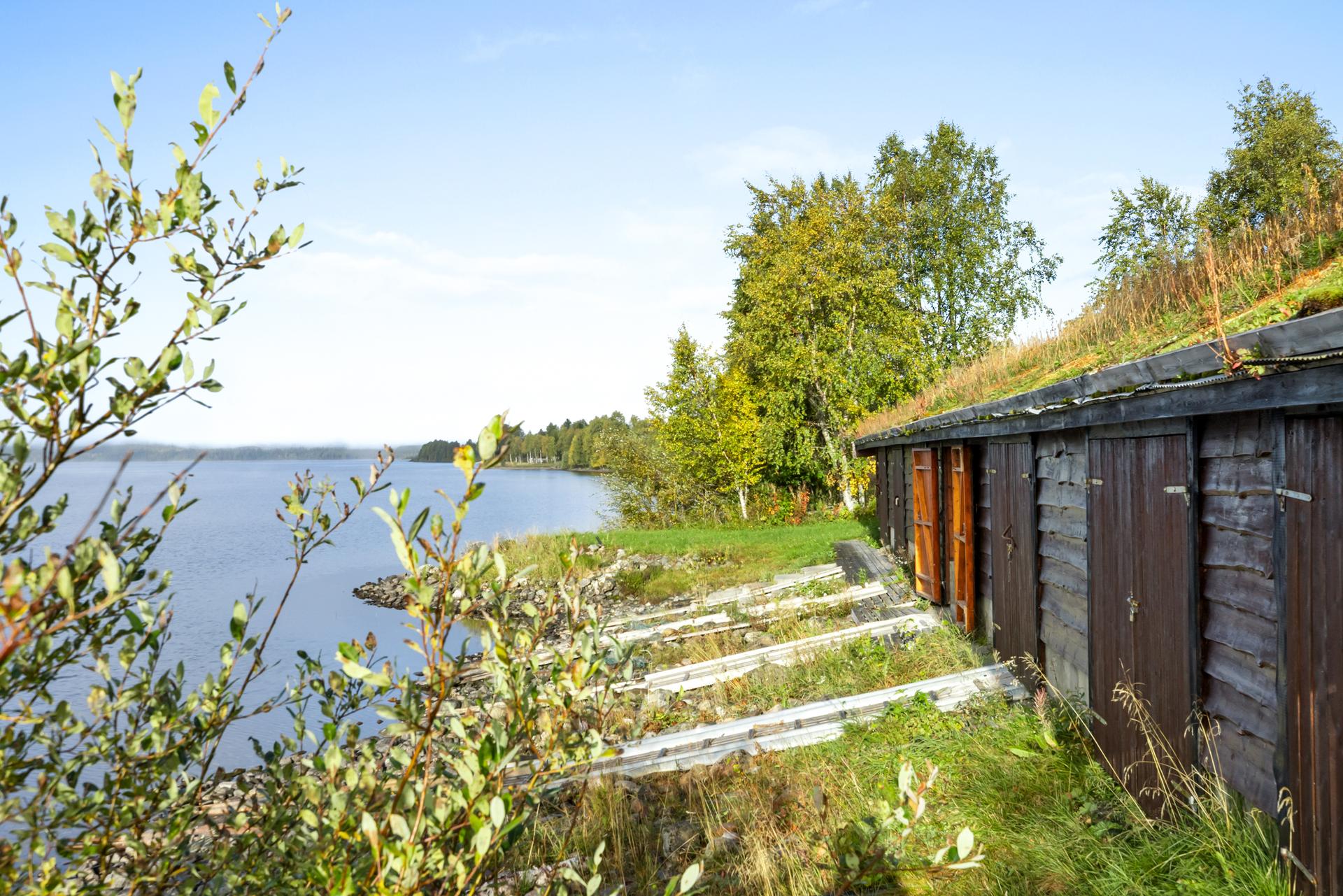 Her senker roen seg. Nyt stillheten, utsikten og naturen.. . Bilde nummer 3 av 3