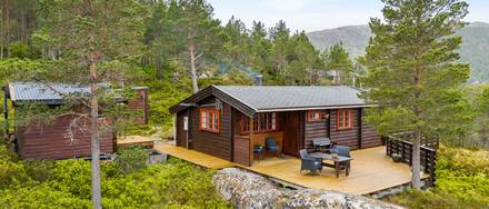 Vågveien 556, HELLANDSJØEN - More