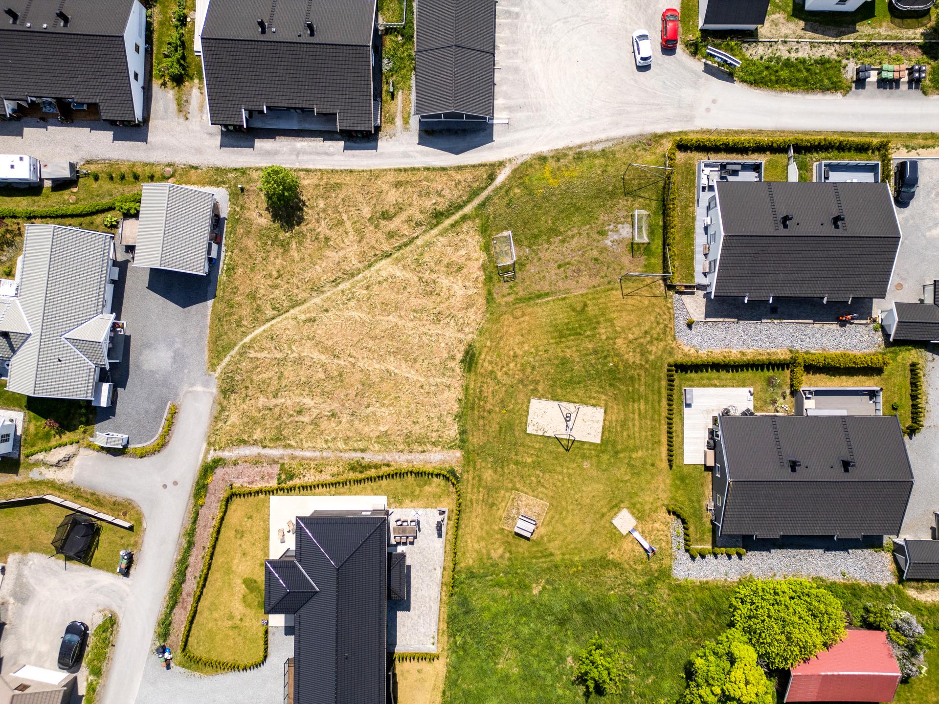 Eiendommen er regulert for frittliggende småhusbebyggelse.. Bilde nummer 3 av 3