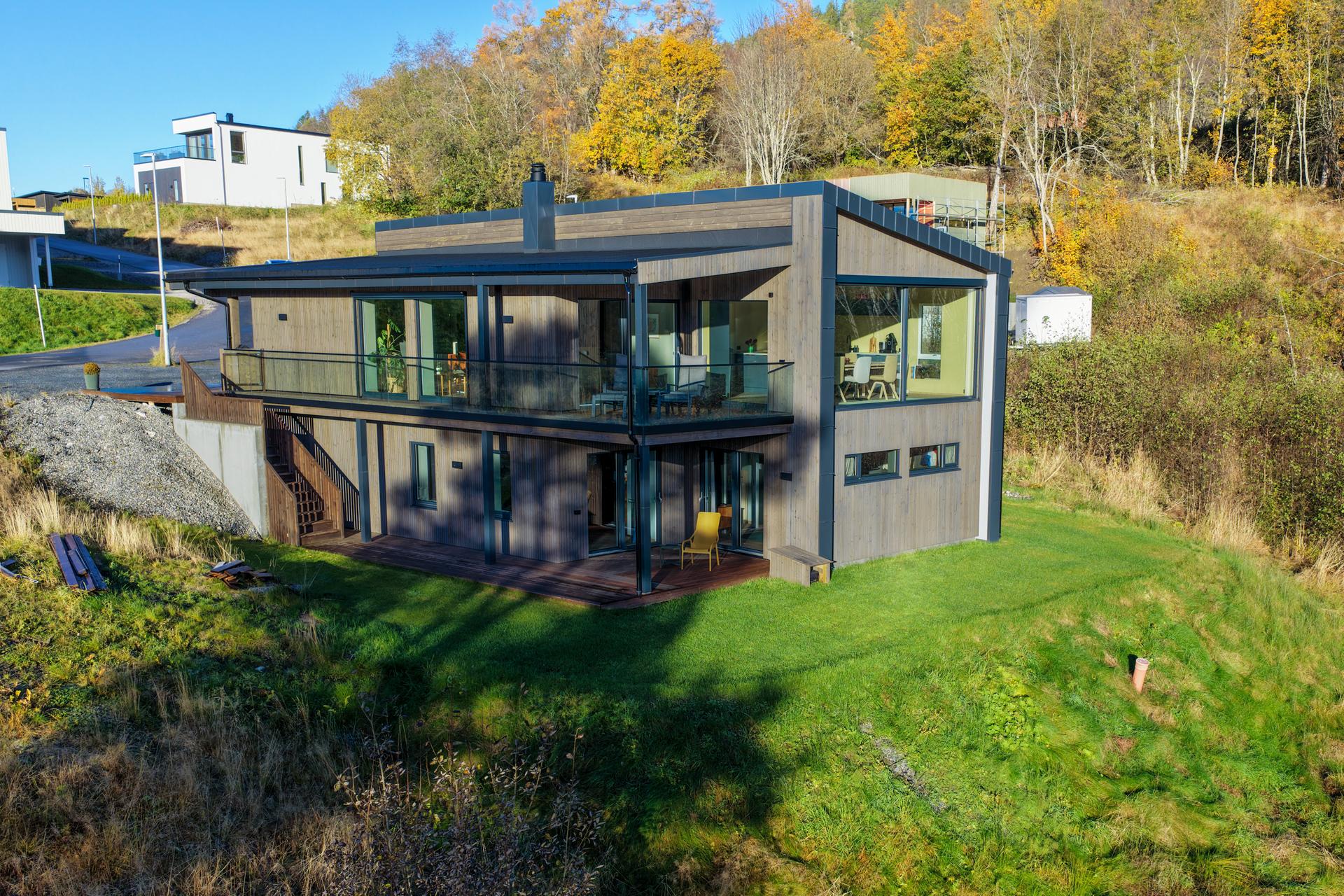 EiendomsMegler 1 v/Patrick Solum har gleden av å presentere Flintsteinvegen 58! Foto: Privat. Bilde nummer 1 av 3