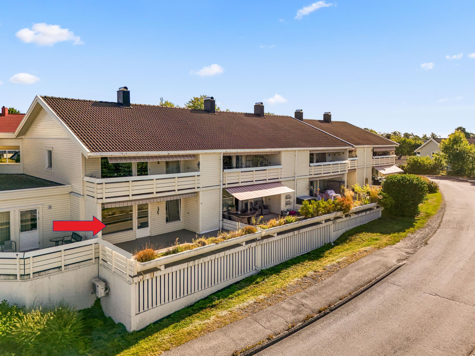 Velkommen til Brasmeveien 10! Andelsleilighet på ett plan med terskelfrie gulv og direkte utgang til sørvestvendt terrasse. Foto: Fotoetcetera As. Bilde nummer 1 av 3