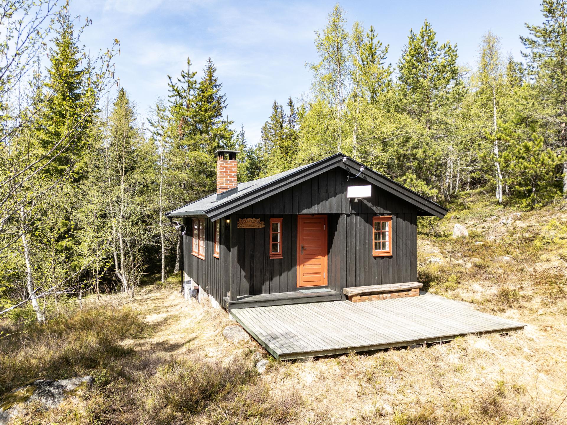 Velkommen til Steinsetveien 36!. Bilde nummer 1 av 3