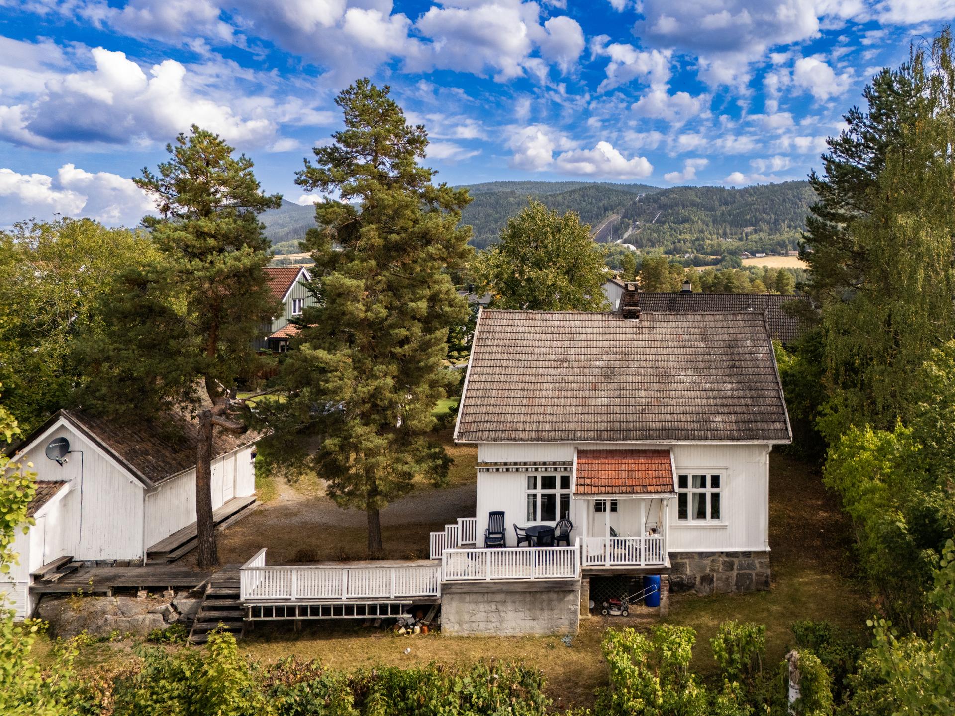 Velkommen til Tangenveien 17. Foto: Viken Fototjenester v/ Eirik Andersen. Bilde nummer 1 av 3