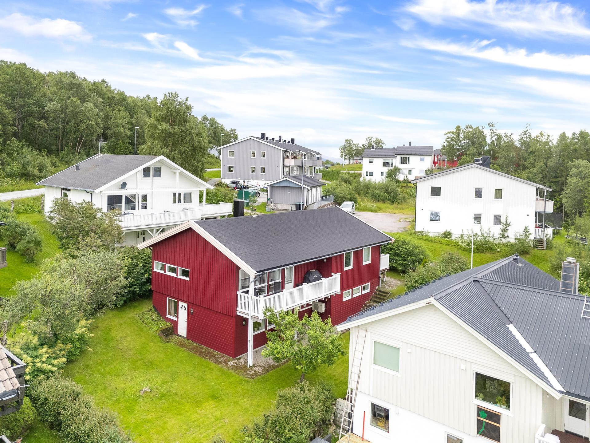 Velkommen til Høgliflata 17! Foto: [LEEL]. Bilde nummer 1 av 3