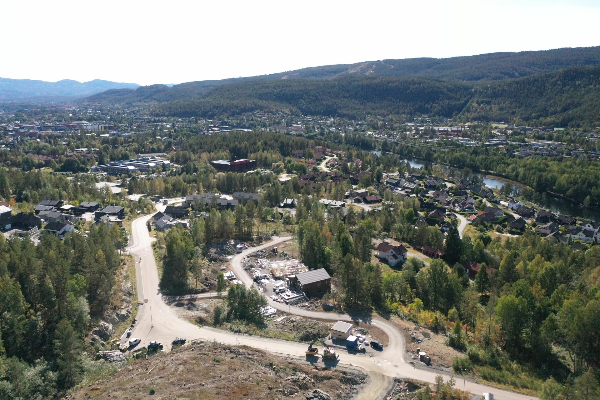 Dronebilde av området. Bilde nummer 3 av 3