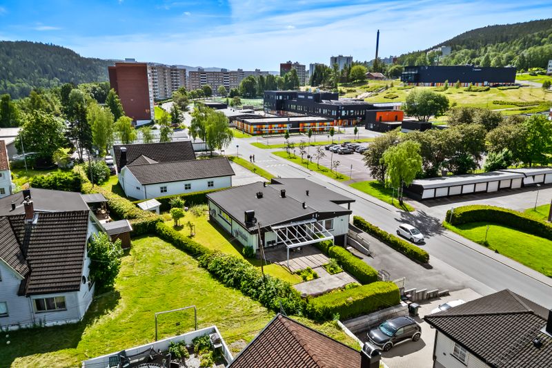 Lauritz Hervigs vei 11 A og B