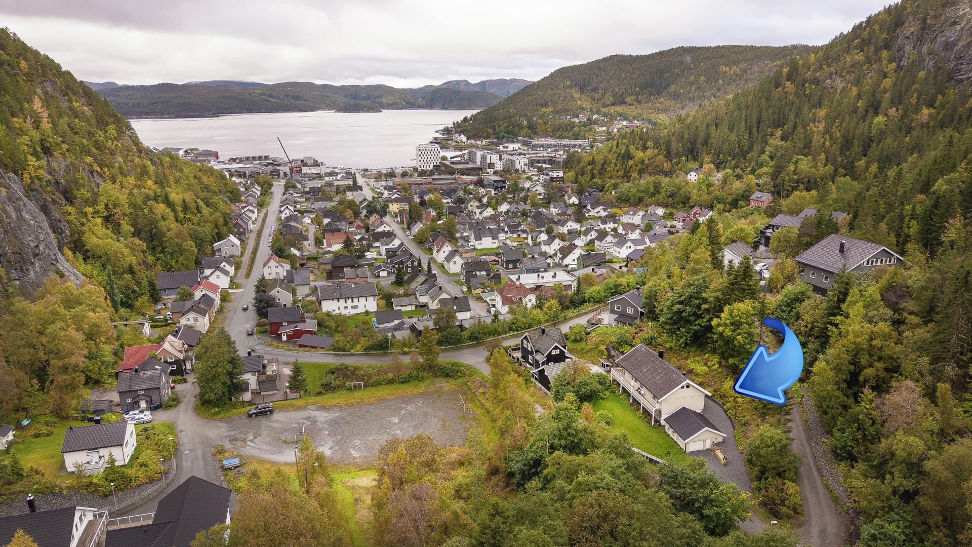 EiendomsMegler 1 v/Henrik Fjær Tausvik har gleden av å presentere Vemundvikvegen 2B! Foto: Martin Hågensen . Bilde nummer 1 av 3