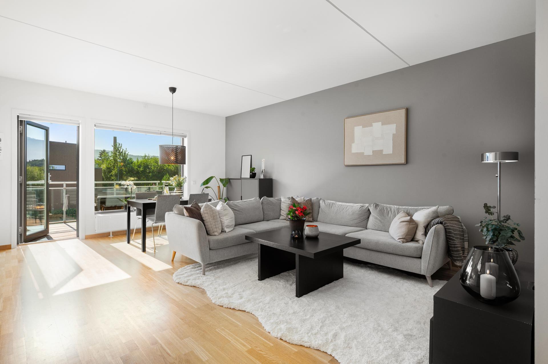 Nå har du muligheten til å sikre deg en lekker og innholdsrik 3-roms selveierleilighet på 70m² BRA-i.. Bilde nummer 2 av 3