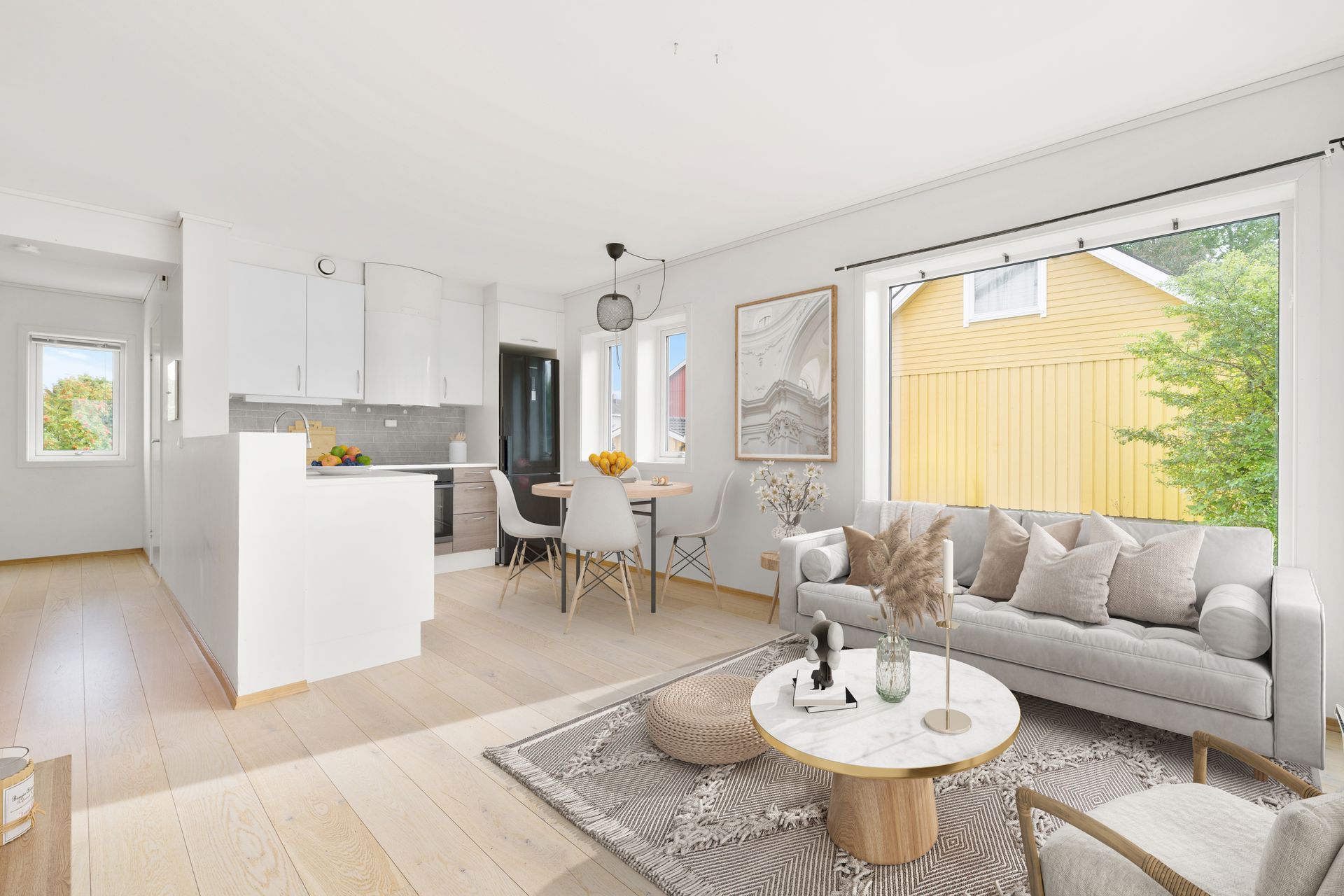 Velkommen til Bromstadvegen 24! - Foto: Ekaterina Kokstad (Krogstad&Nervik).. Bilde nummer 1 av 3