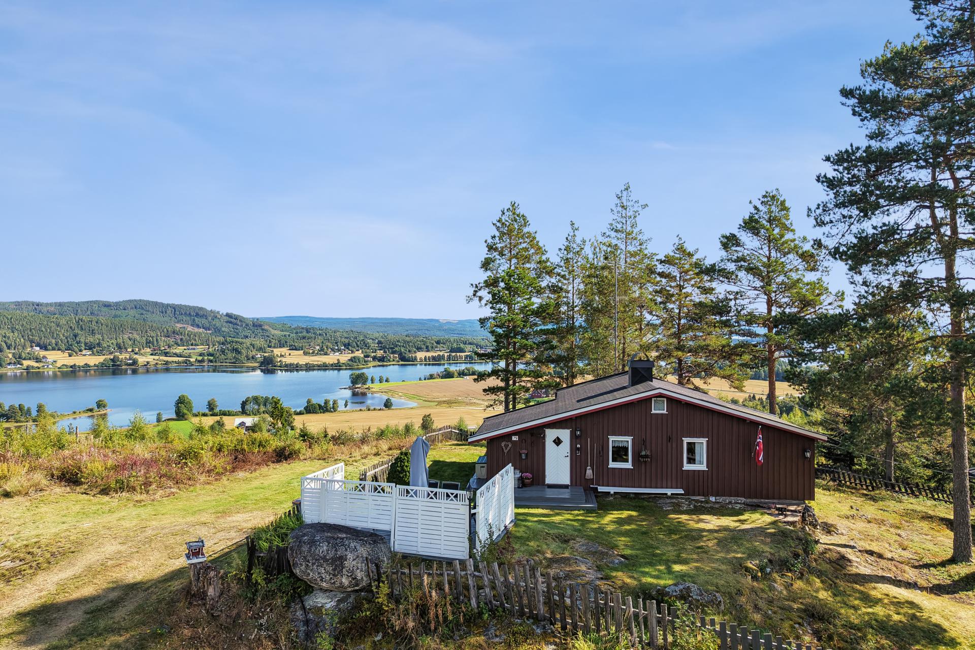 Velkommen til Ekornholsåsen 79! Foto: Bjørn Sørheim for EFKT Norge. Bilde nummer 1 av 3