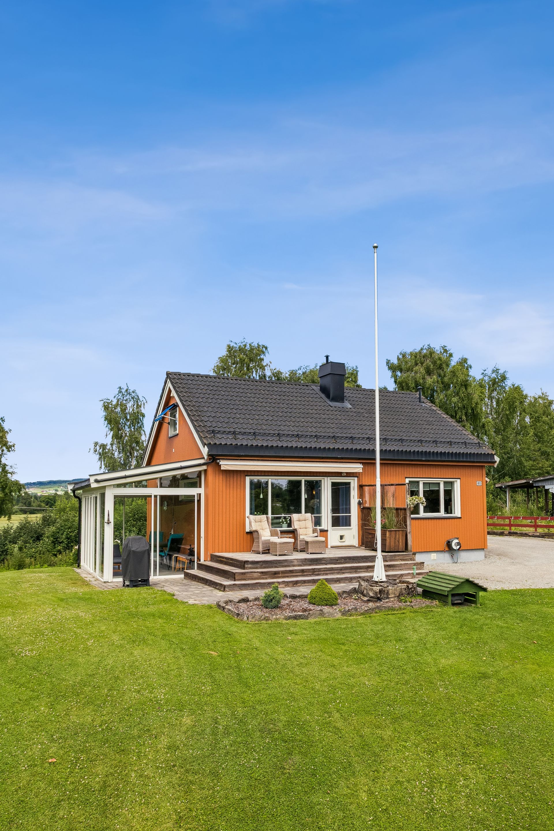 Velkommen til Narmovegen 80! Foto: Elisabeth Gjerdingen for EFKT Norge. Bilde nummer 1 av 3