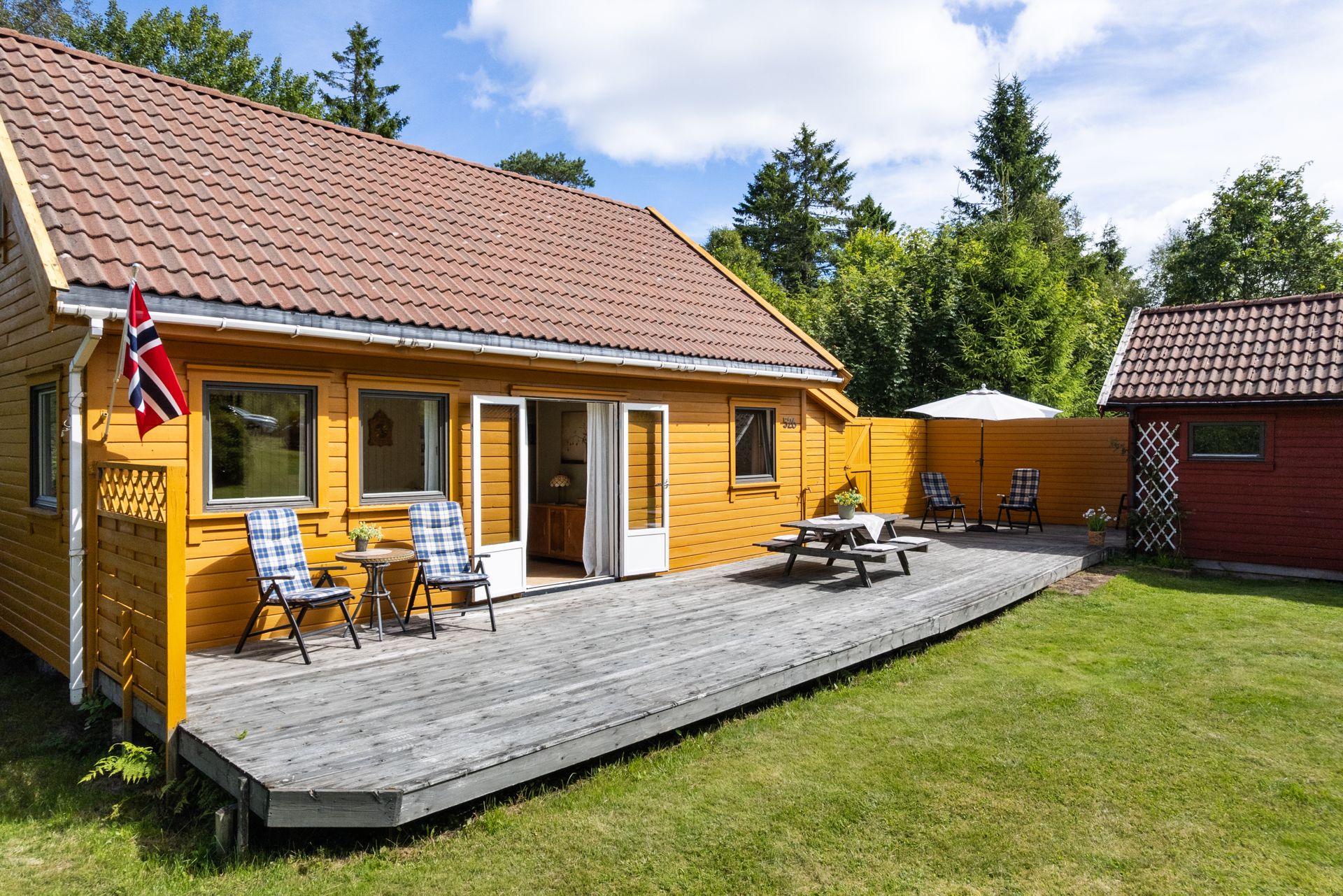 Velkommen til Skreliveien 526. Foto: Mirakel Foto Anne Rakel Haaland.. Bilde nummer 1 av 3