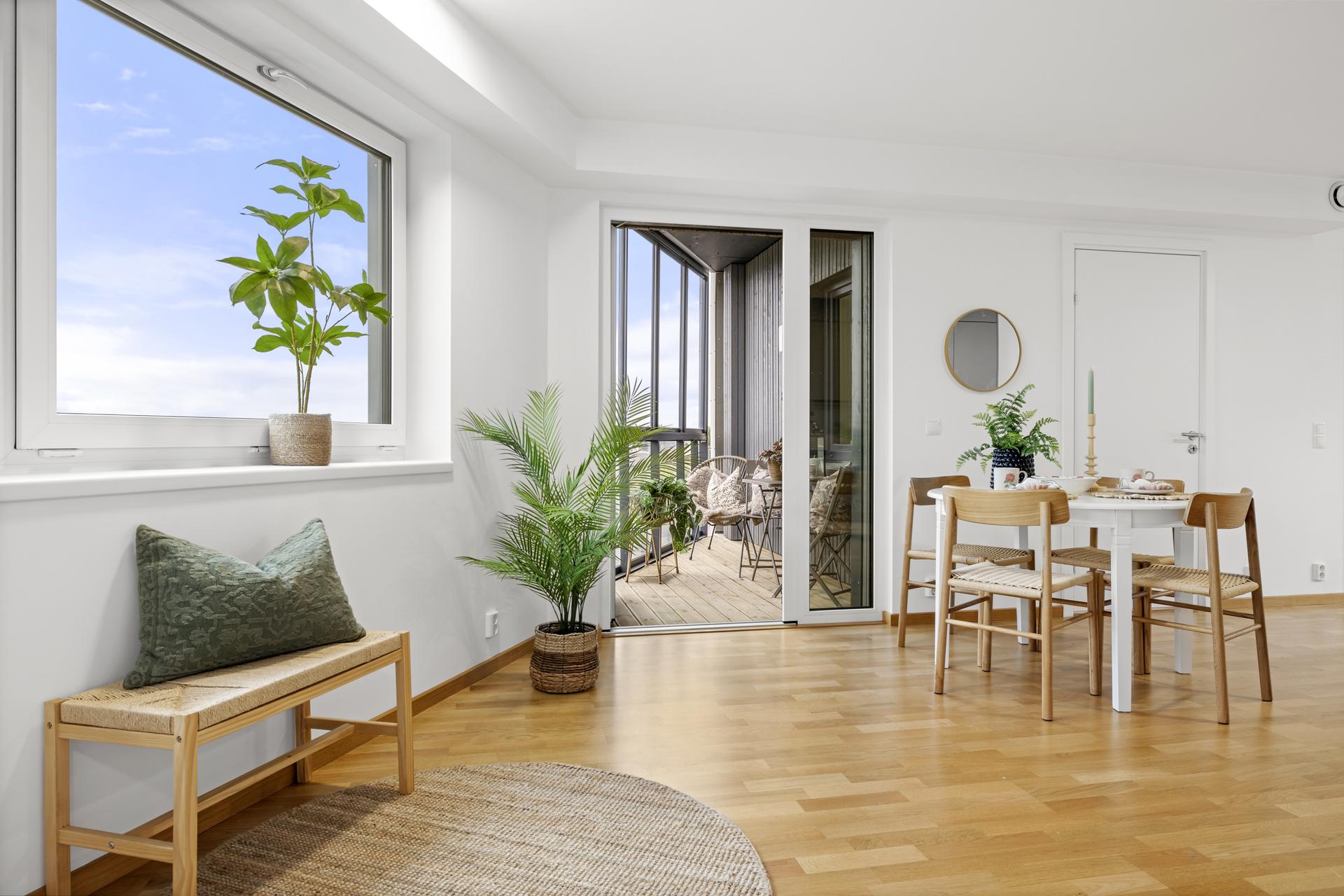 Moderne 3-roms leilighet fra 2021 med heisadkomst og vannbåren varme.. Bilde nummer 2 av 3