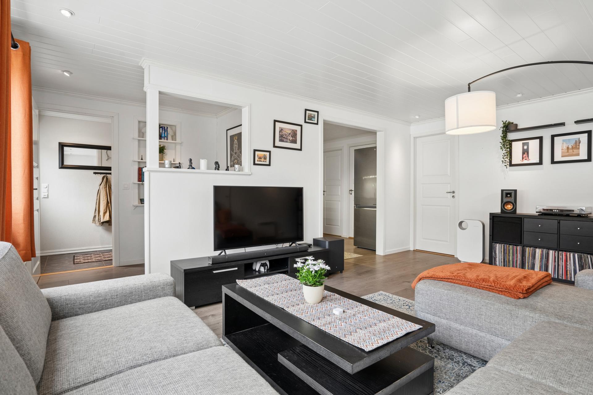 Leiligheten er en del av Straumvang Borettslag, som er tilknyttet Nobl.. Bilde nummer 2 av 3