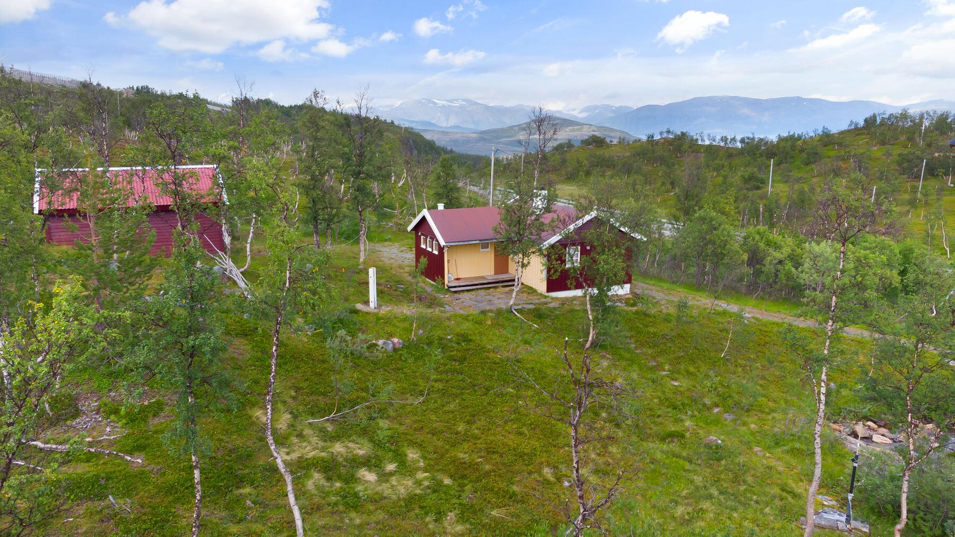 Velkommen til Kvænangsveien 587! Foto: EFKT.. Bilde nummer 1 av 3