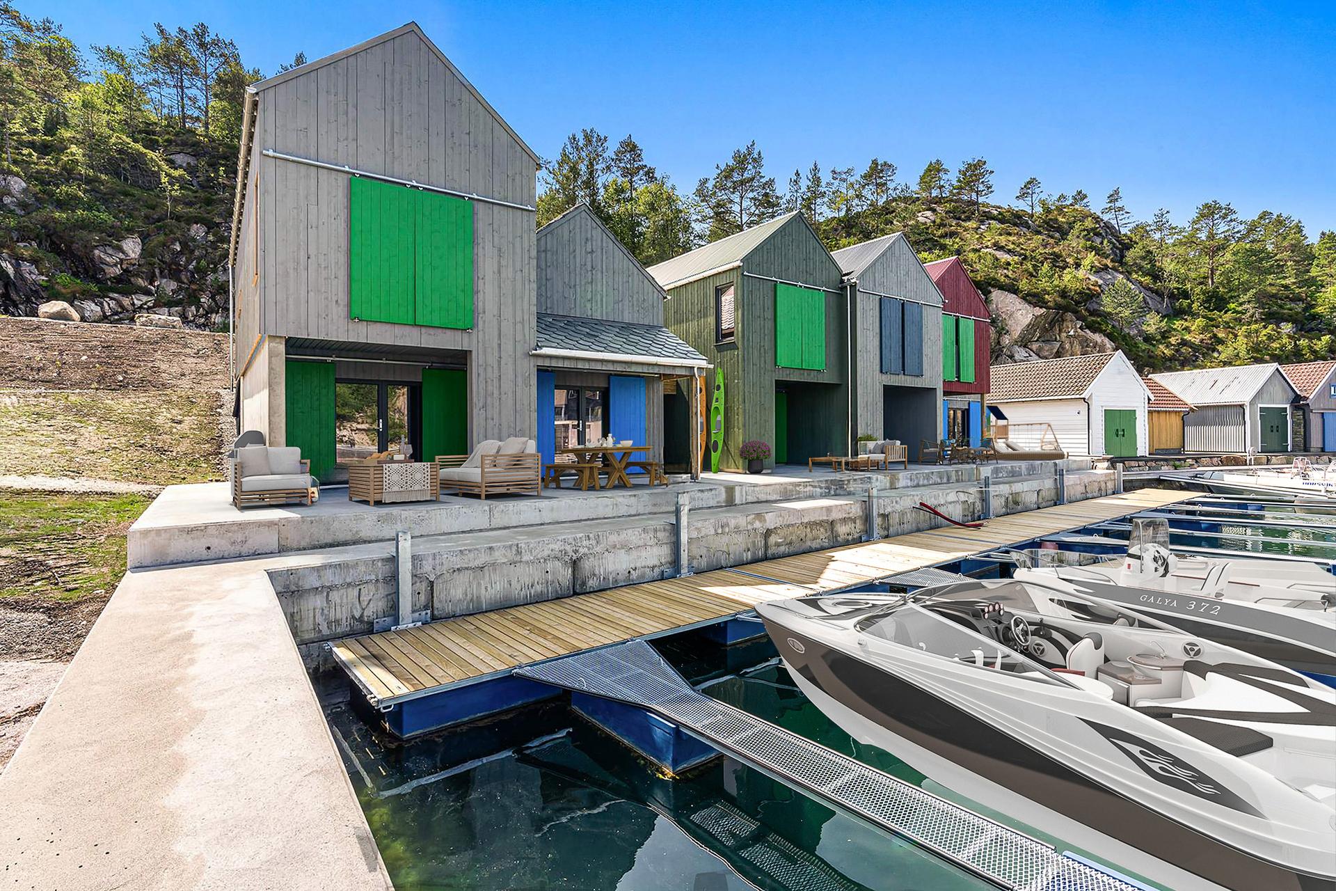 7 halvparter av naust + 1helt naust ledig inkl. flott bryggeanlegg  (3D illustrert møblering). Bilde nummer 1 av 3
