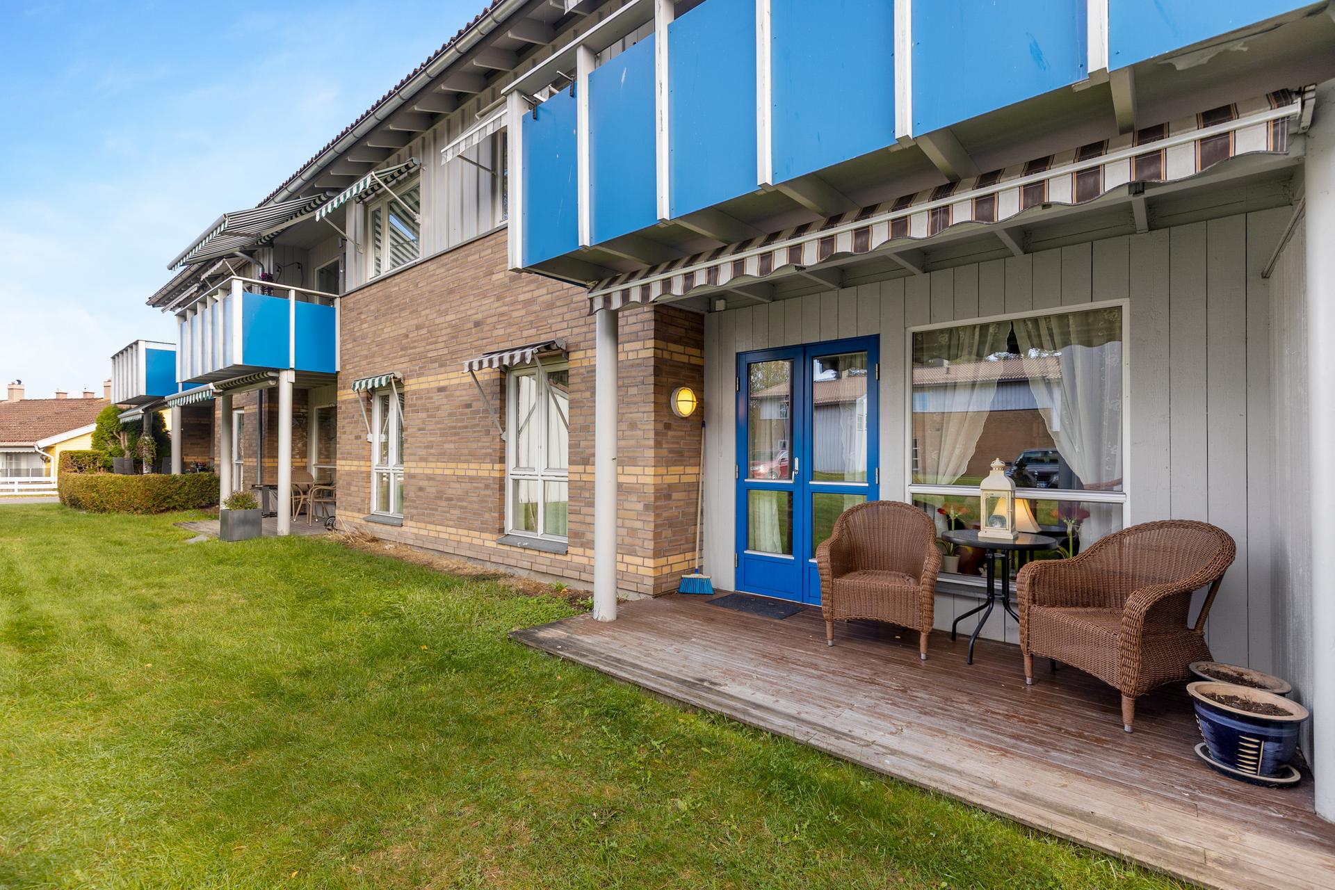 EiendomsMegler1 ved Hanne Holmberg presenterer Gråtenmoen Terrasse 8!           Foto Inbovi. Bilde nummer 1 av 3