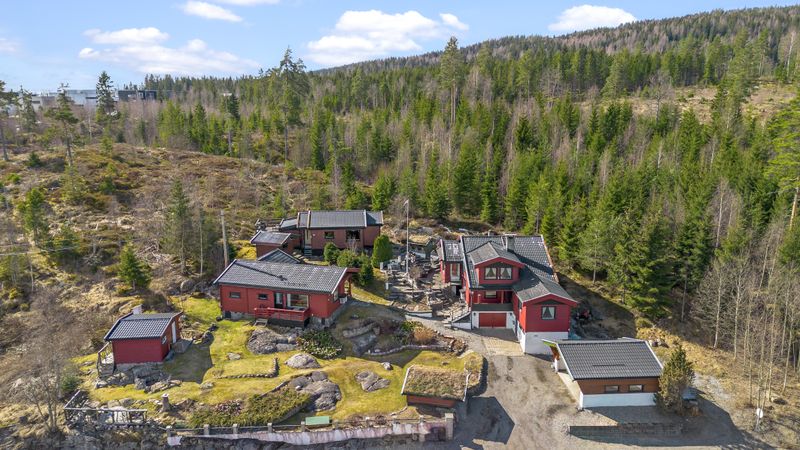 Åsvegen 42,40,38
