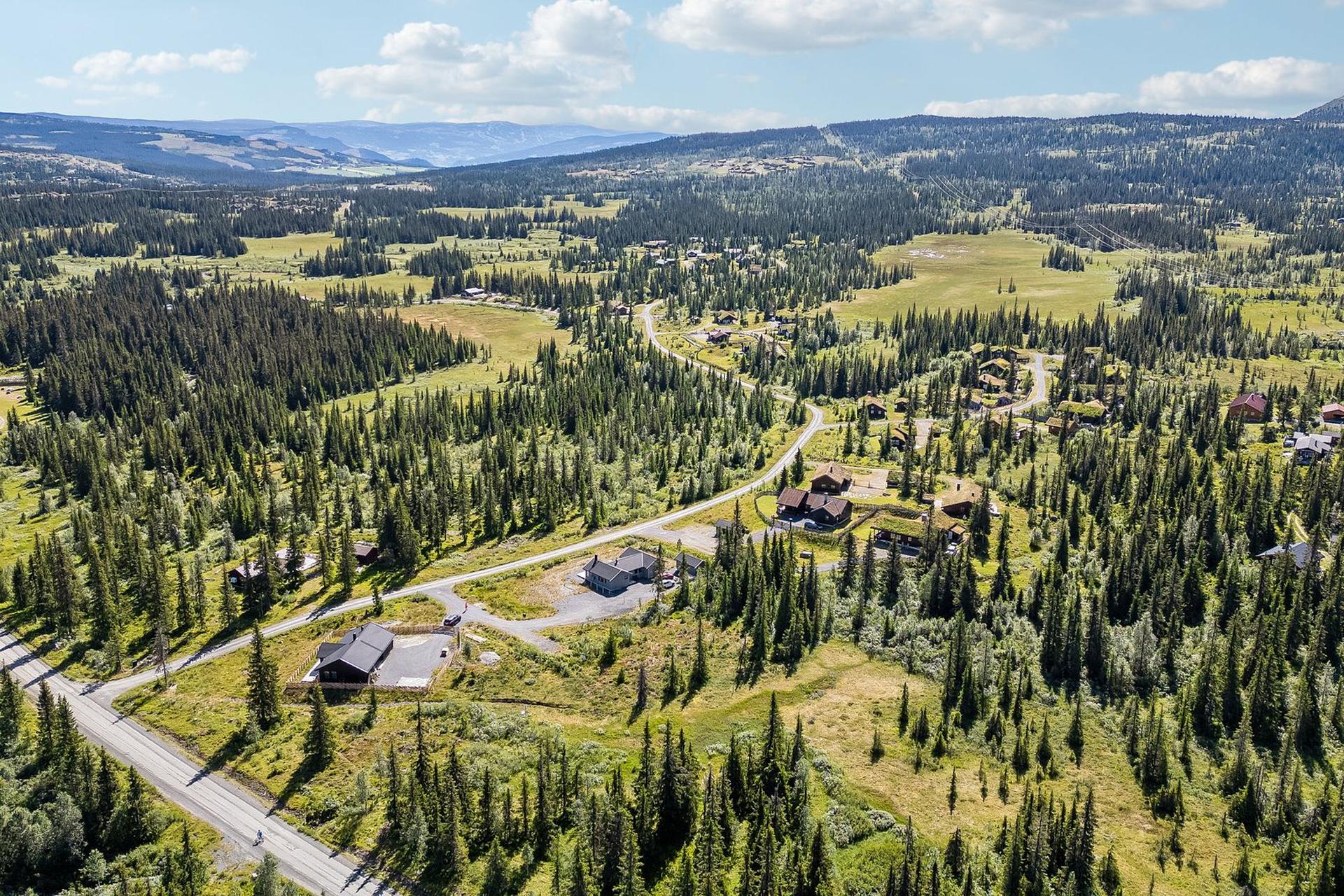 Byggeklar tomt med en attraktiv beliggenhet på Skeikampen, et av Norges mest anerkjente helårs reisemål.. Bilde nummer 2 av 3