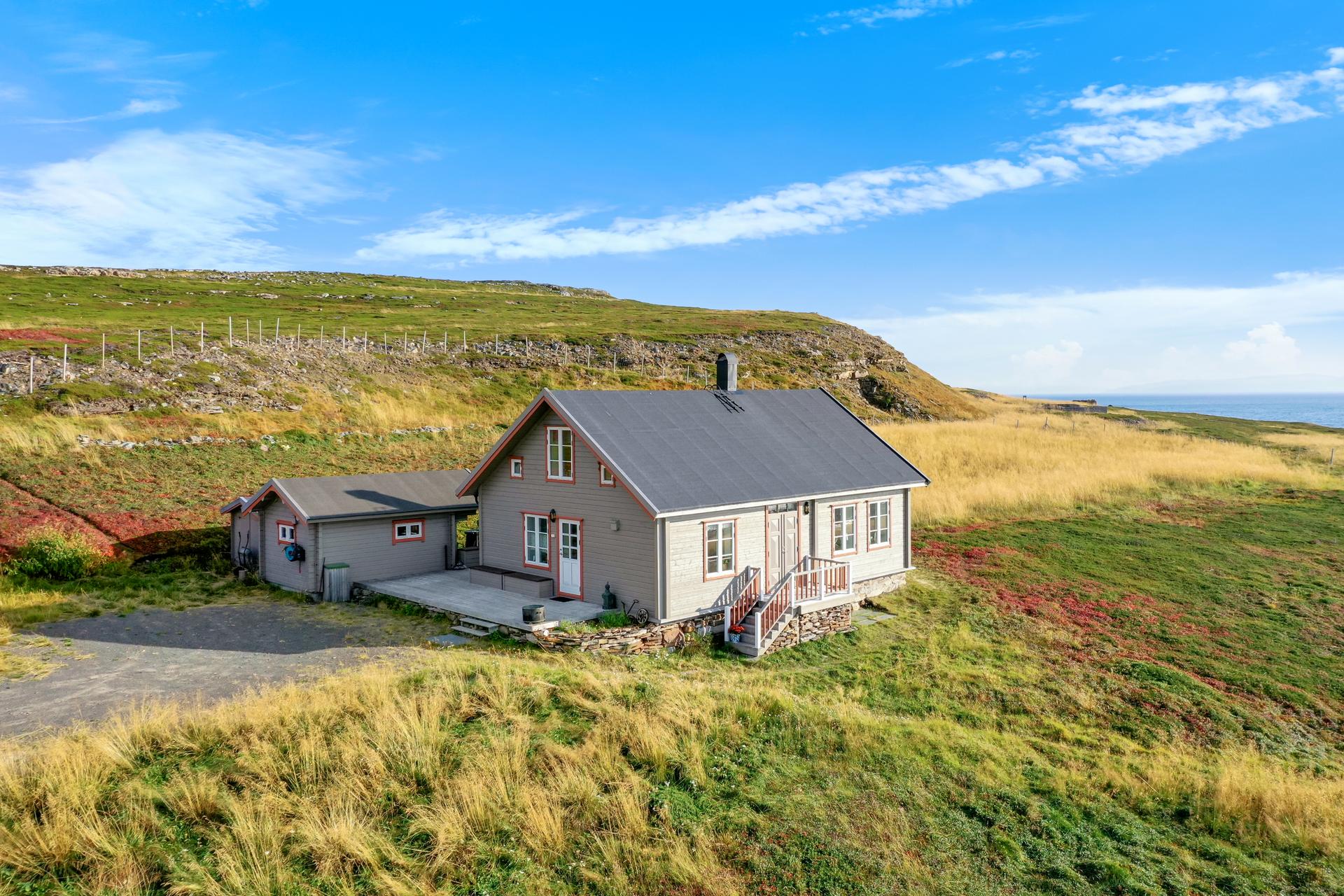 EiendomsMegler1 har gleden av å presentere Finnebakken 4!. Bilde nummer 1 av 3