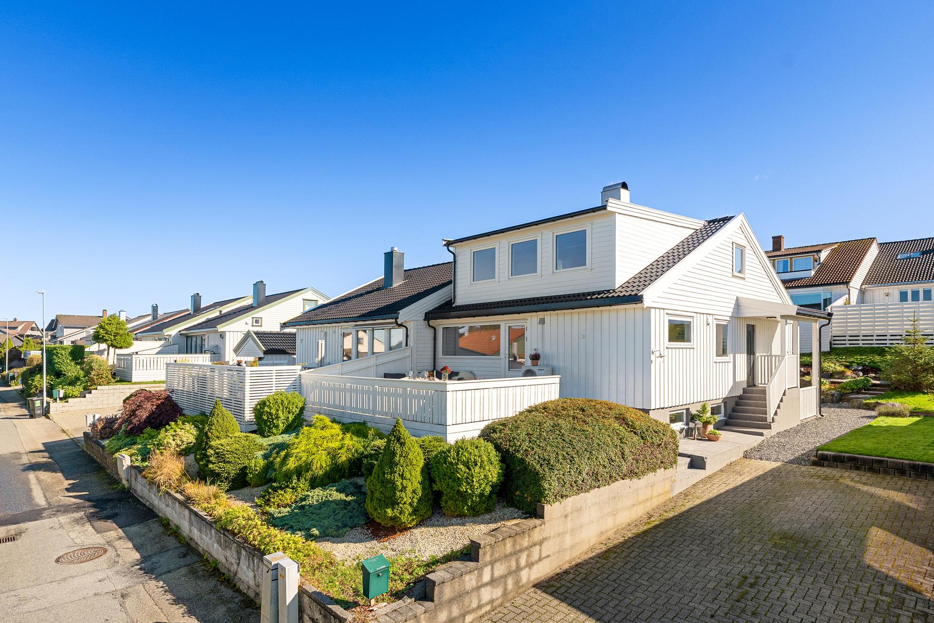Velkommen til Tjeldveien 5. Foto: Eivind Dirdal. Bilde nummer 1 av 3