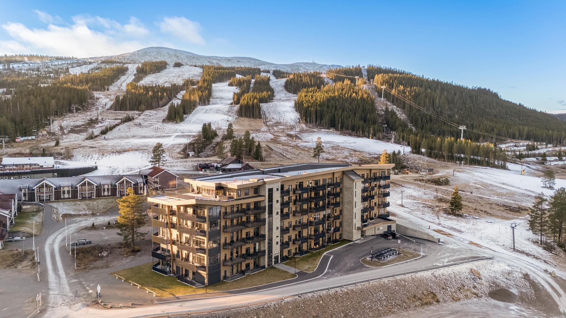 Kun 100 meter til nærmeste alpinbakke i Norges største skianlegg.. Bilde nummer 3 av 3