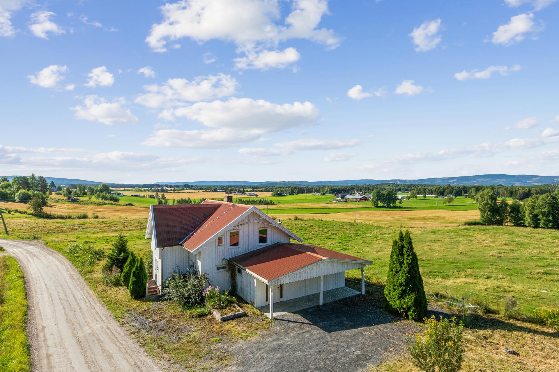 Velkommen til Øvre Ranumsvegen 57! Foto: Elisabeth Gjerdingen V/EFKT. Bilde nummer 1 av 3