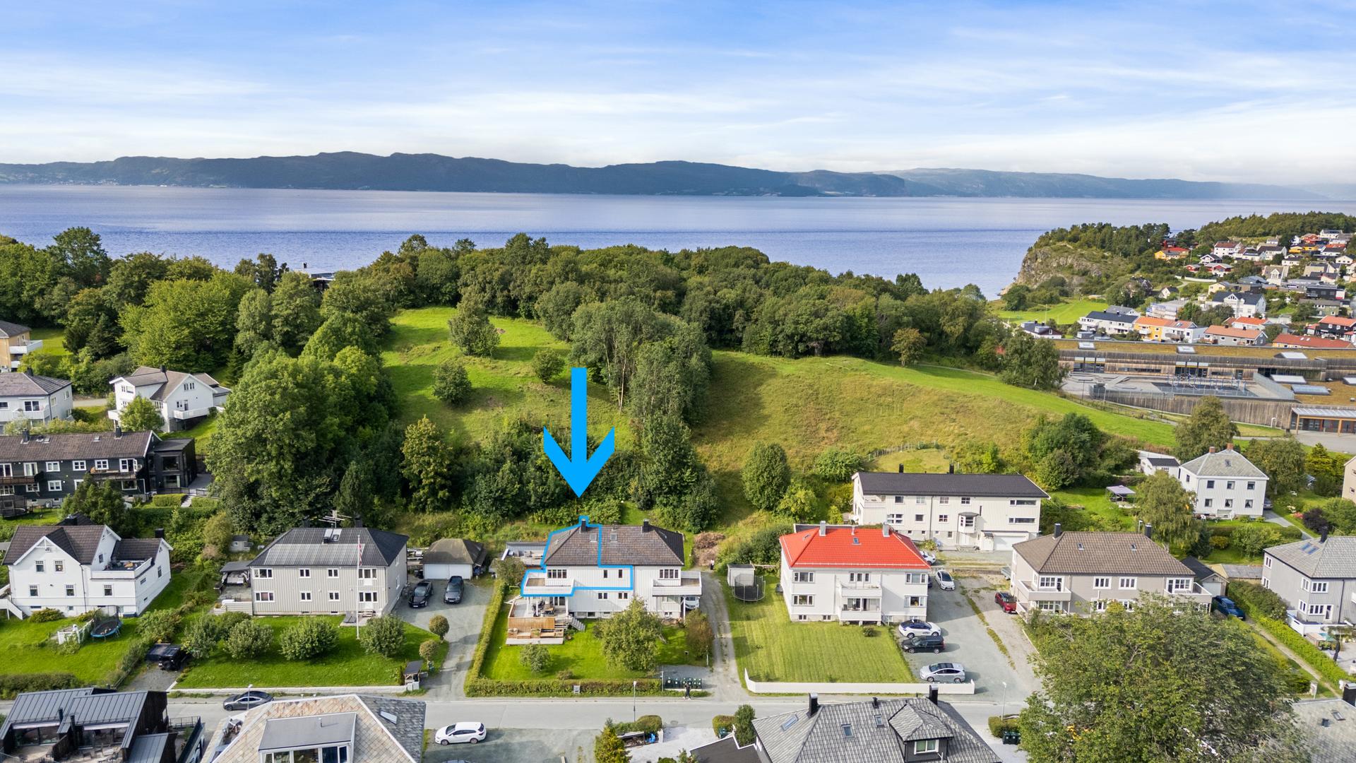 EiendomsMegler 1 v/ Mads Larsen har gleden av å presentere Jarlsborgveien 7 - En attraktiv og pen hjørneleilighet med en sentral, men samtidig tilbaketrukket beliggenhet på Lade. (Foto: Krokstad & Nervik). Bilde nummer 1 av 3