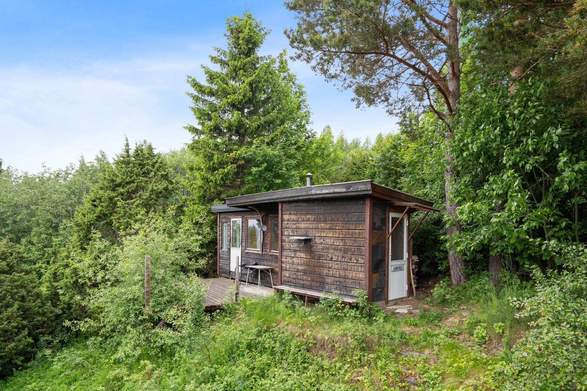 Eiendomsmegler1 ved Oliver Almli Reinås presenterer: Bergssvevegen 91.. Bilde nummer 1 av 3