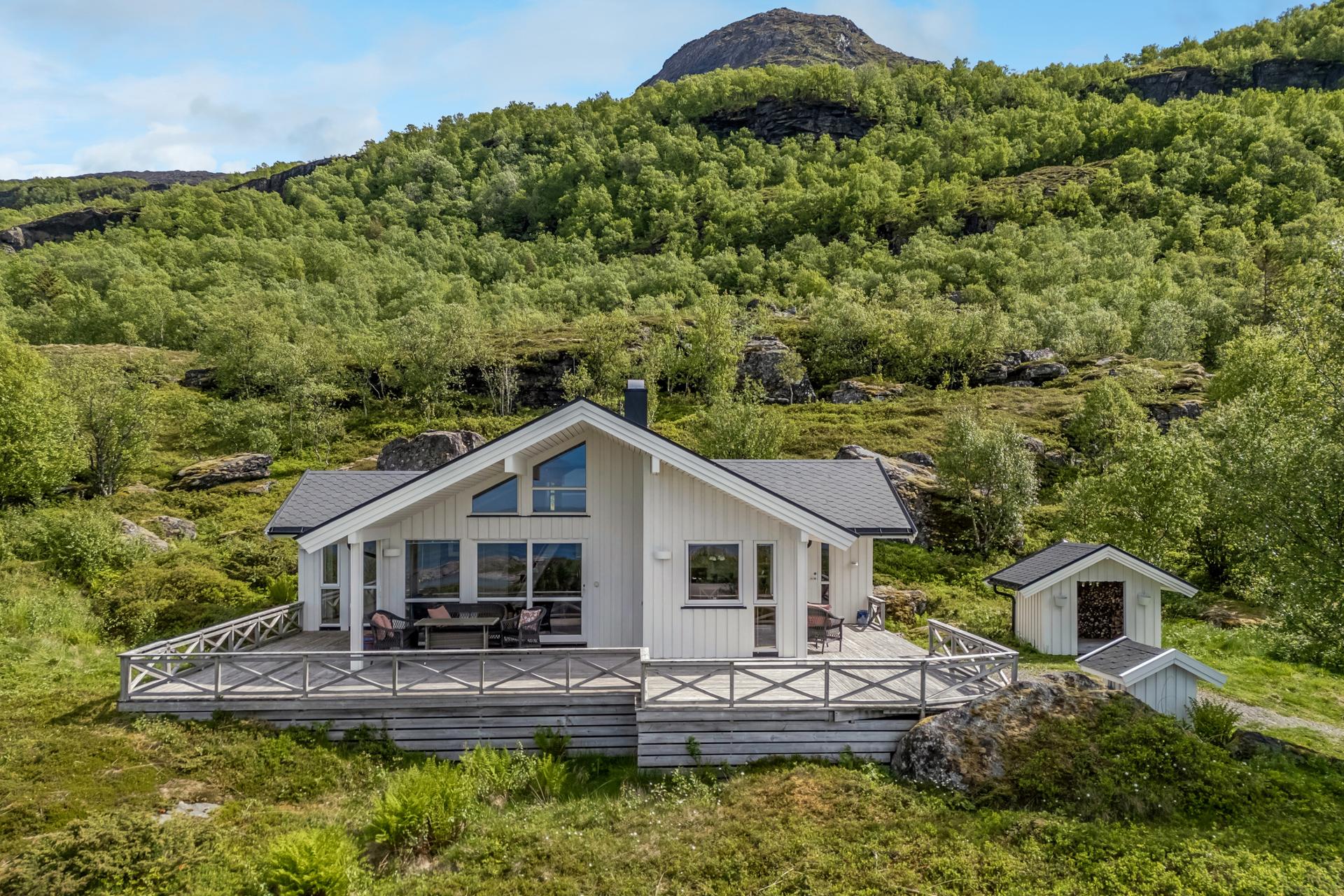 EiendomsMegler 1 v/Irene Sommerro har gleden av å presentere Nordsjøbukta 23! Foto: EFKT. Bilde nummer 1 av 3