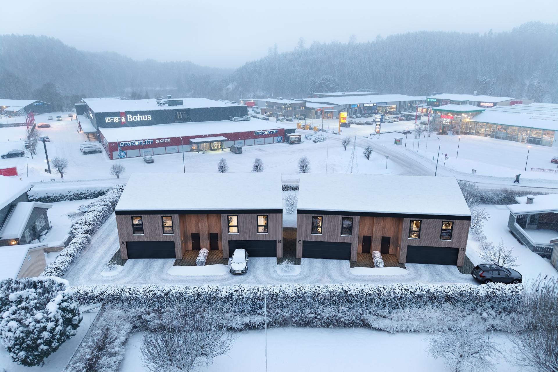 Unikt for denne boligtypen er at hver bolig har en egen dobbelgarasje i del av 1. etasjen på ca. 31 kvm. Vegg i vegg med garasjen er også en tilhørende sportsbod på ca. 6,5 kvm med utv. adkomst.. Bilde nummer 3 av 3